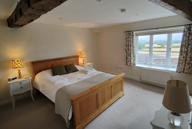 Main bedroom, Monkhall 2 Holiday Cottage, Herefordshire