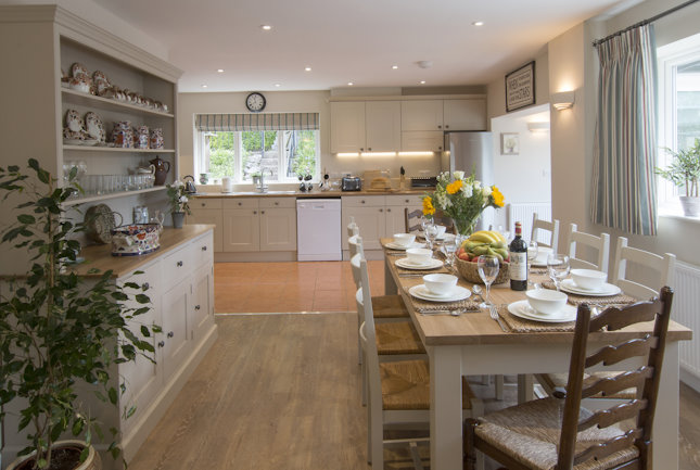 Kitchen, White Lodge Holiday Cottage, Herefordshire